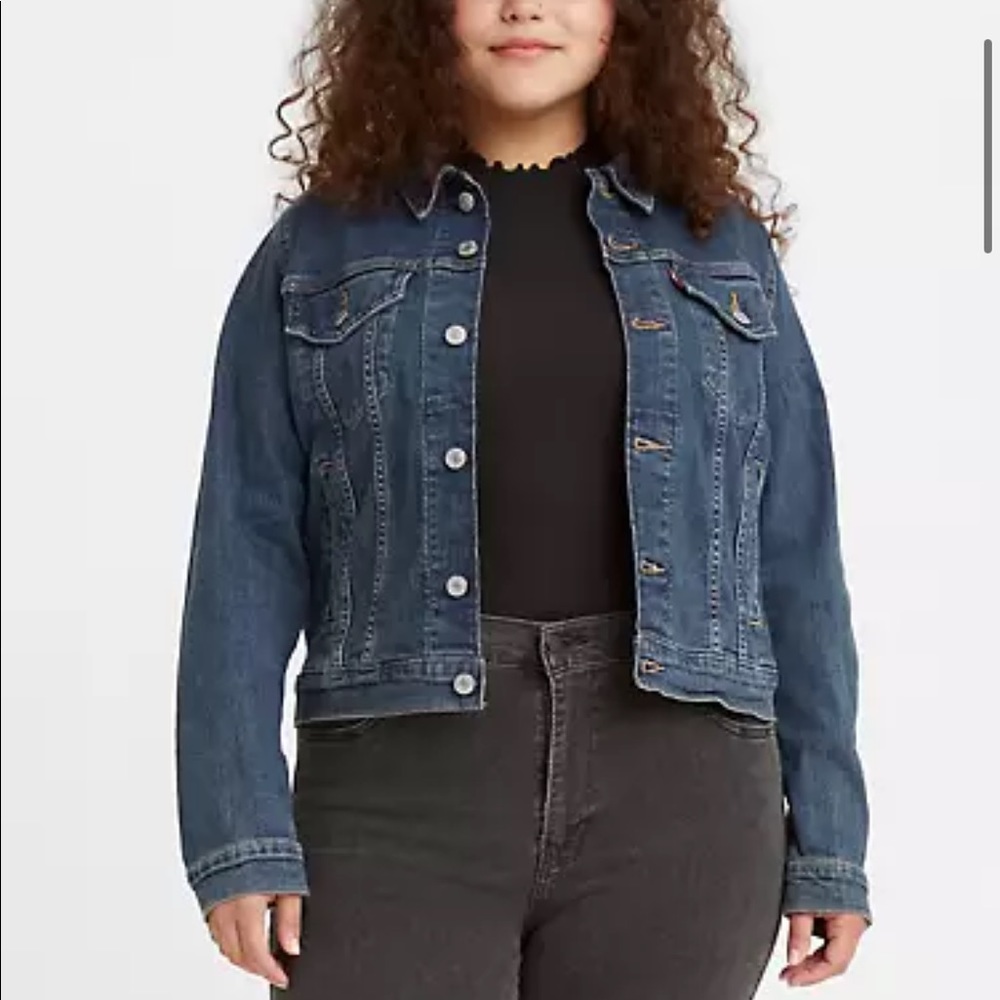 Levi’s Original Trucker Jacket - Medium Wash - Size XS